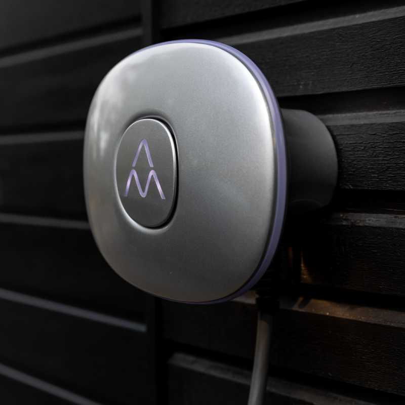 Charge Amps Halo på vägg