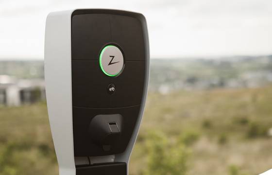 Zaptec Pro laddstolpe utomhus