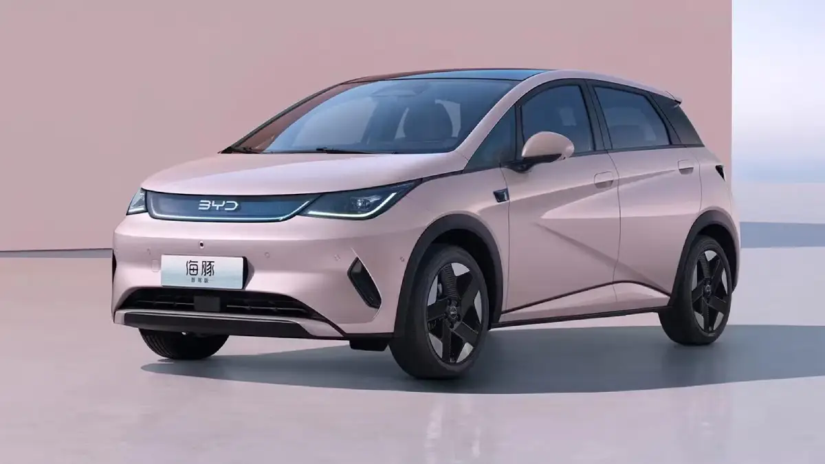Billig elbil i BYD Dolphin