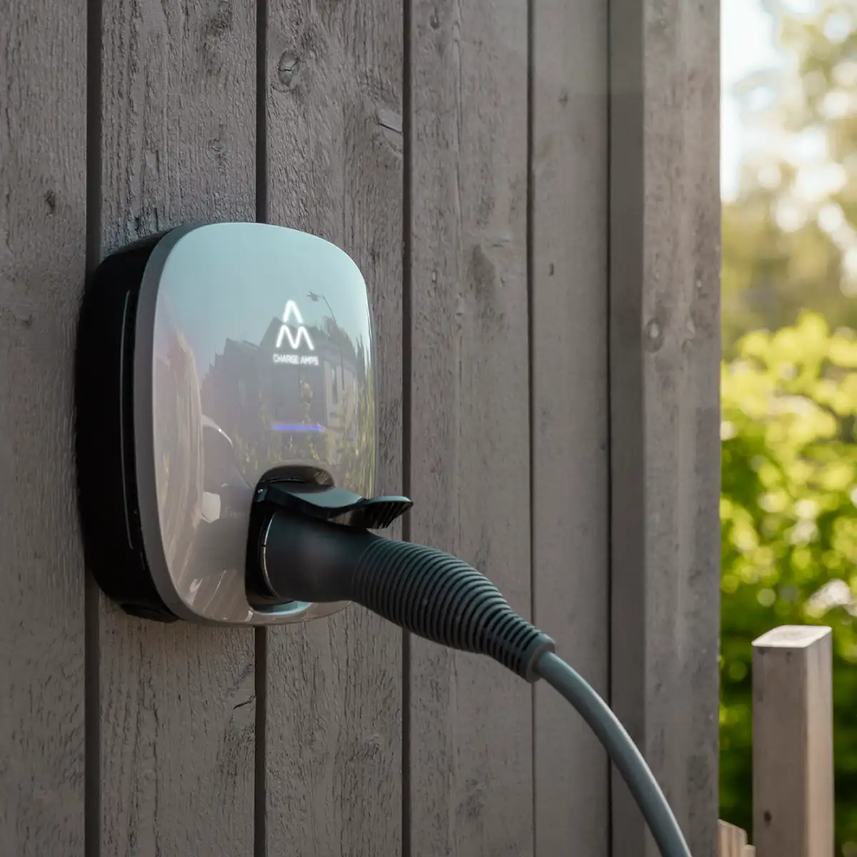 Charge Amps Luna