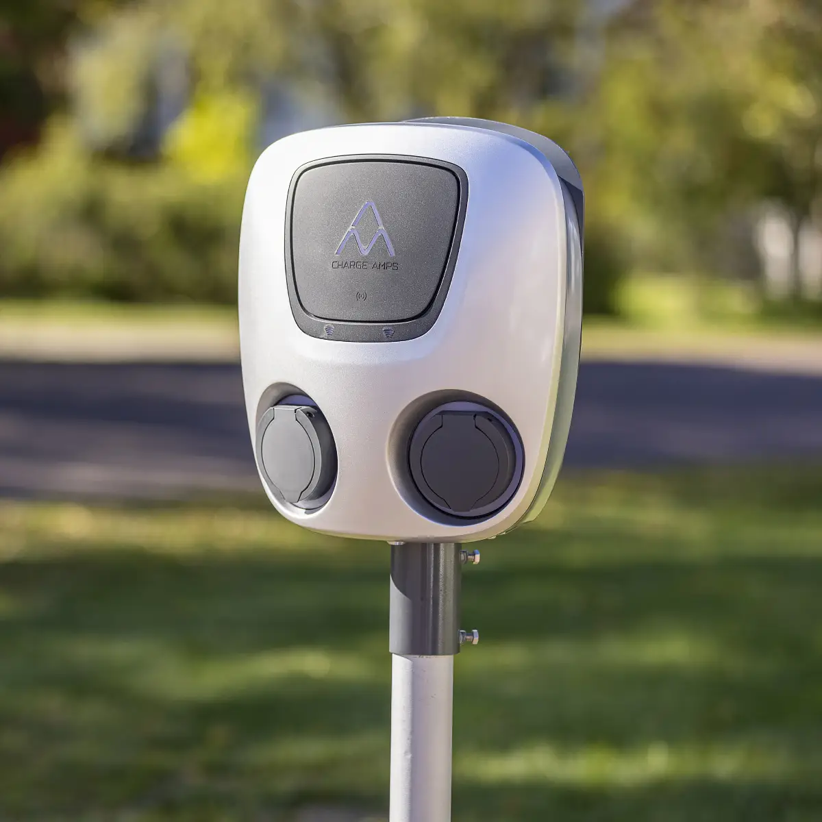 Stolpfäste Charge Amps Aura